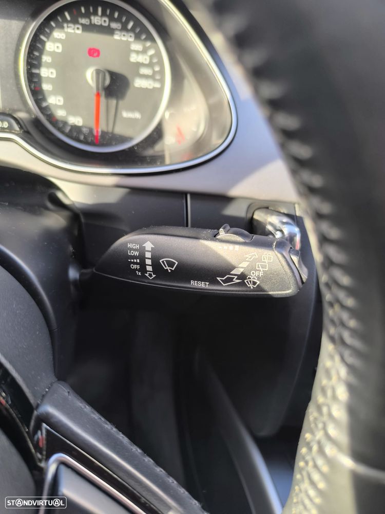 Audi A4 Avant 2.0 TDI - 38