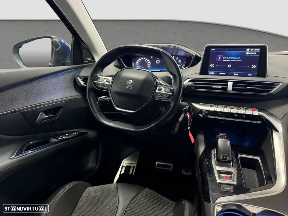 Peugeot 3008 1.2 PureTech Allure EAT8 - 11