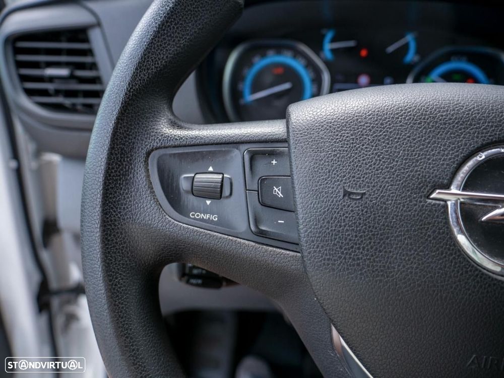 Opel Vivaro - 26