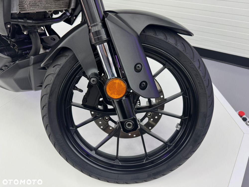 Yamaha MT - 20