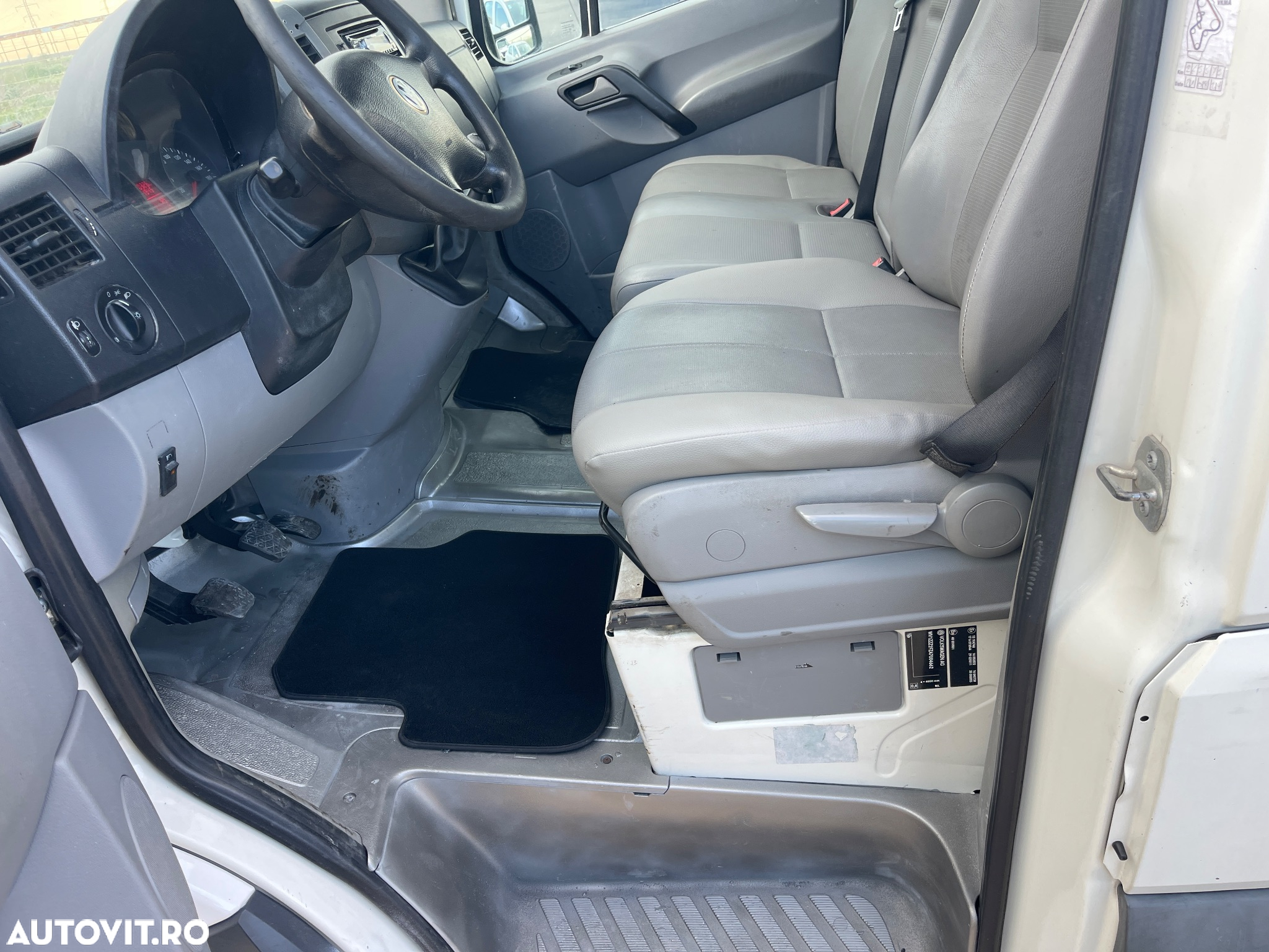 Volkswagen Crafter - 13