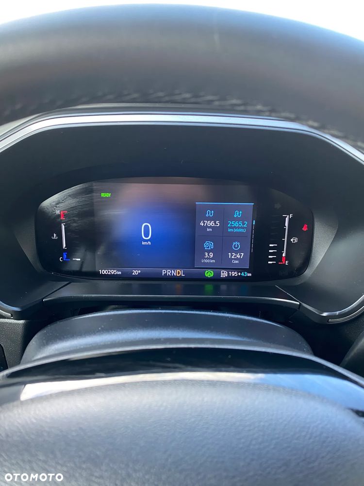 Ford Kuga - 13
