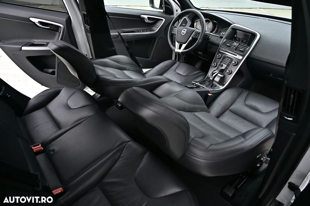 Volvo XC 60 D5 AWD Aut. Summum - 6