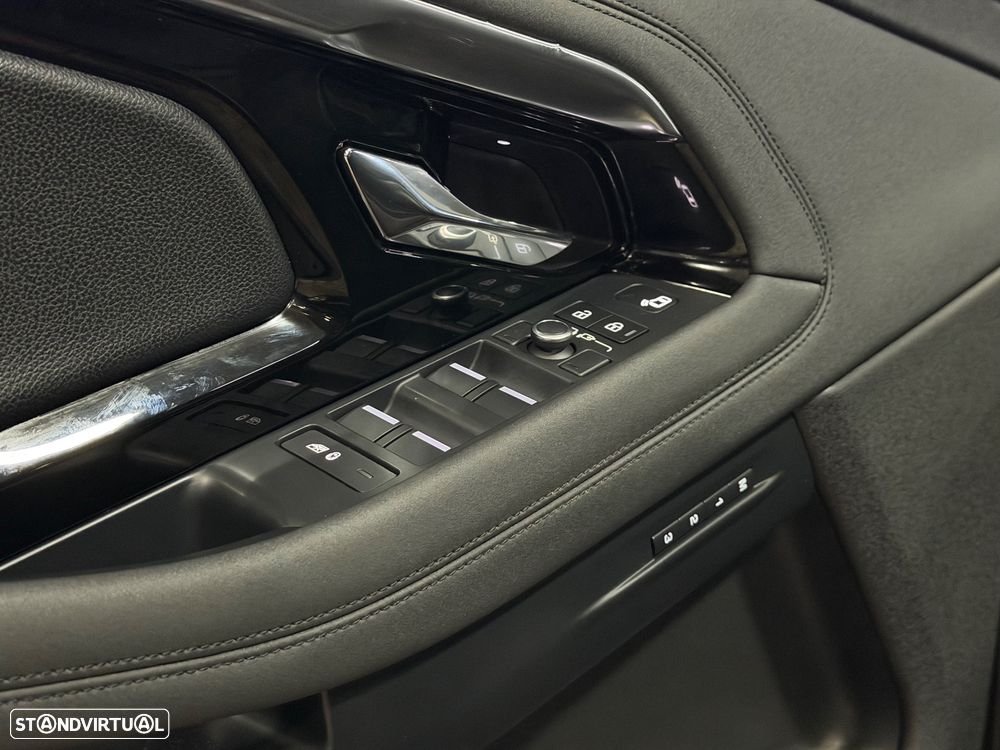 Land Rover Range Rover Evoque P300e HSE - 14
