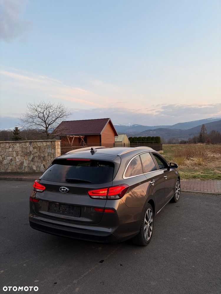 Hyundai i30 - 19