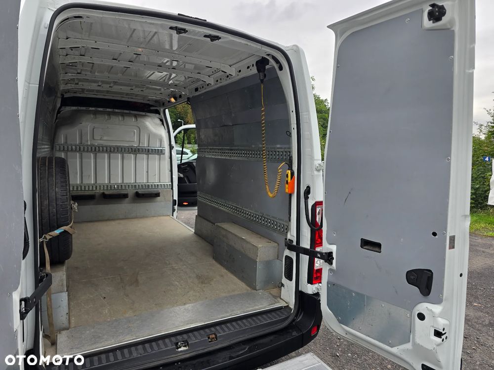 Renault Master - 15