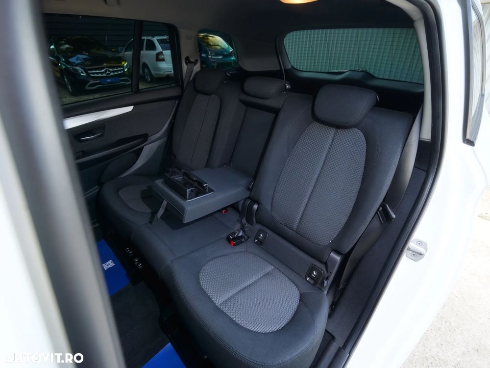 BMW Seria 2 218d Advantage - 25