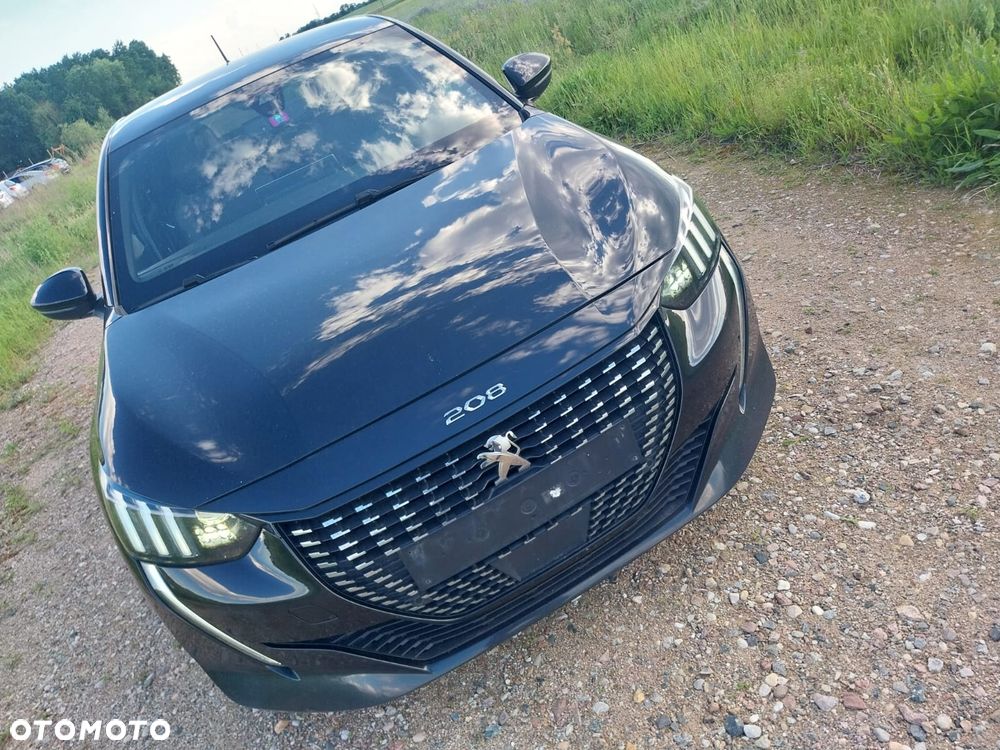 Peugeot 208 - 4