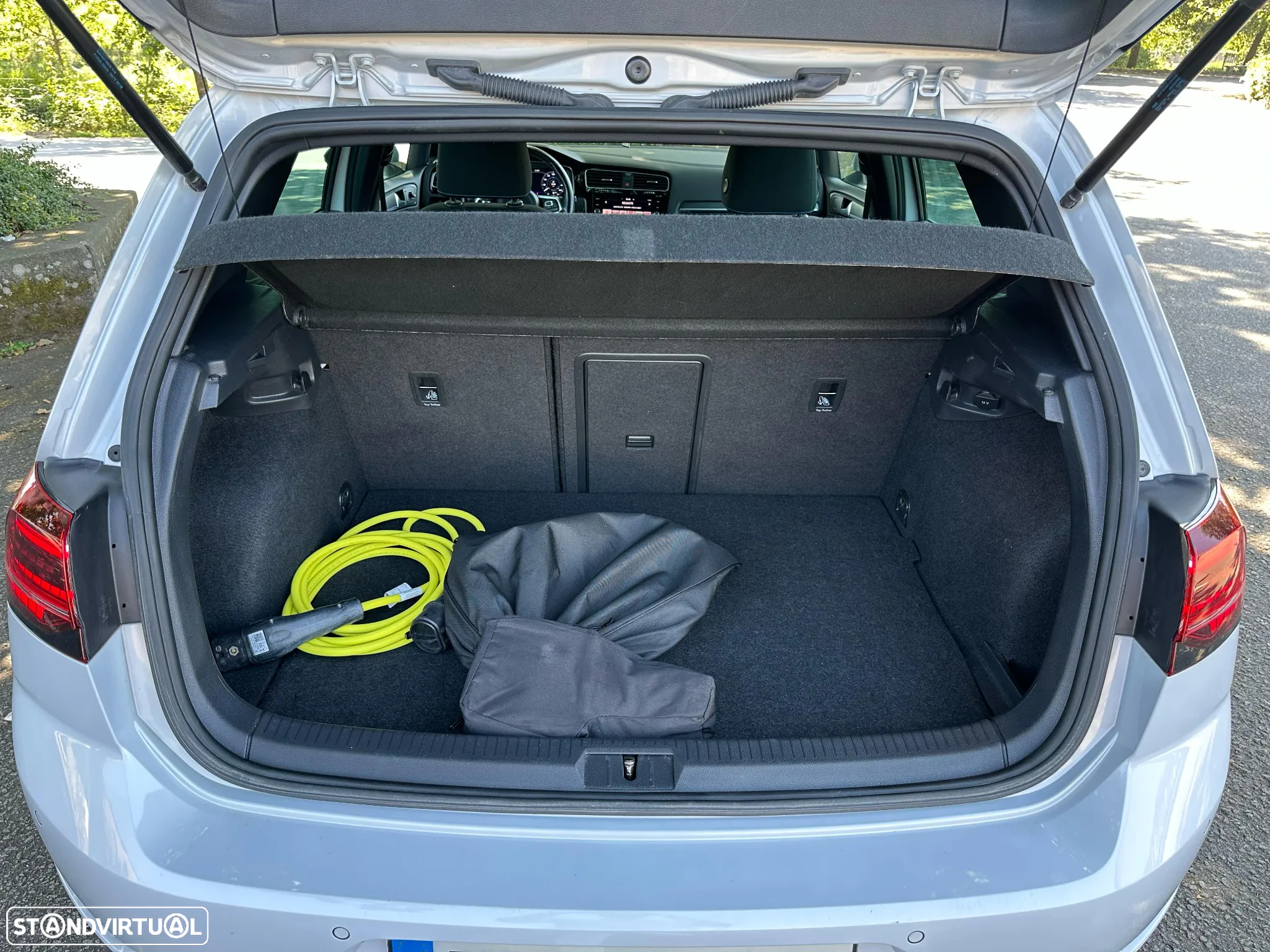 VW Golf 1.4 GTE Plug-in - 37