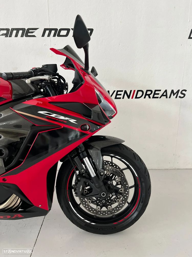 Honda CBR 650R - 7