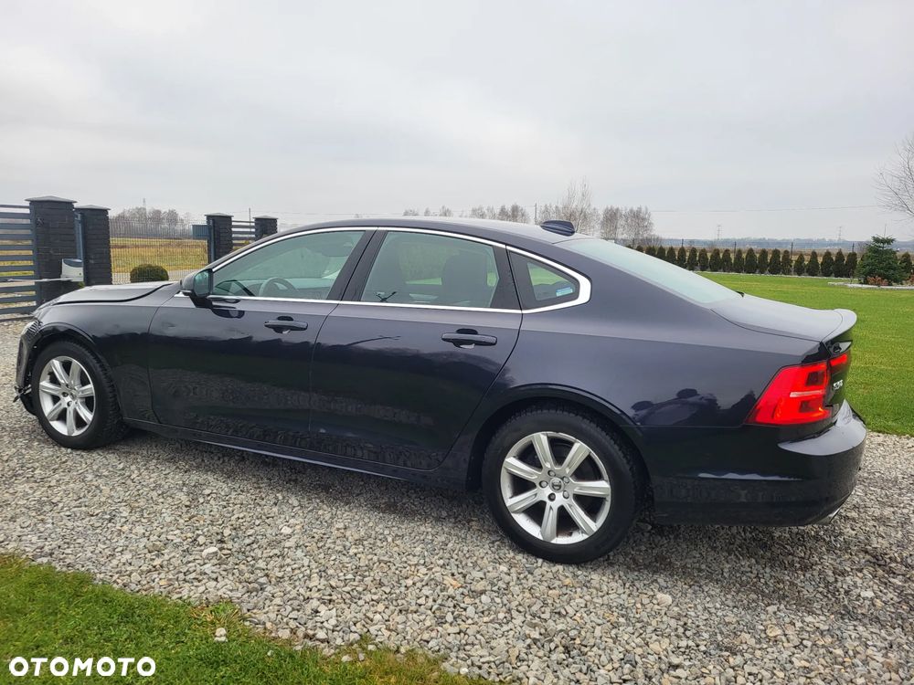 Volvo S90 - 23