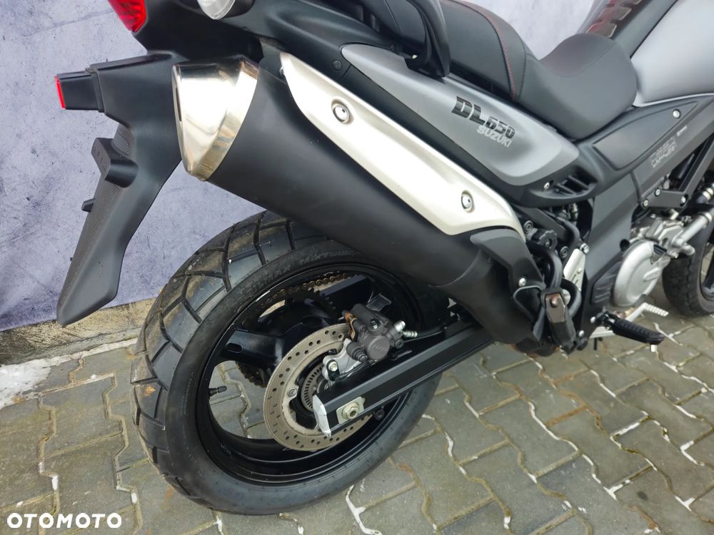 Suzuki DL - 17