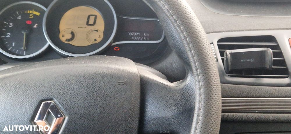 Renault Megane 1.5 dCI Authentique - 6