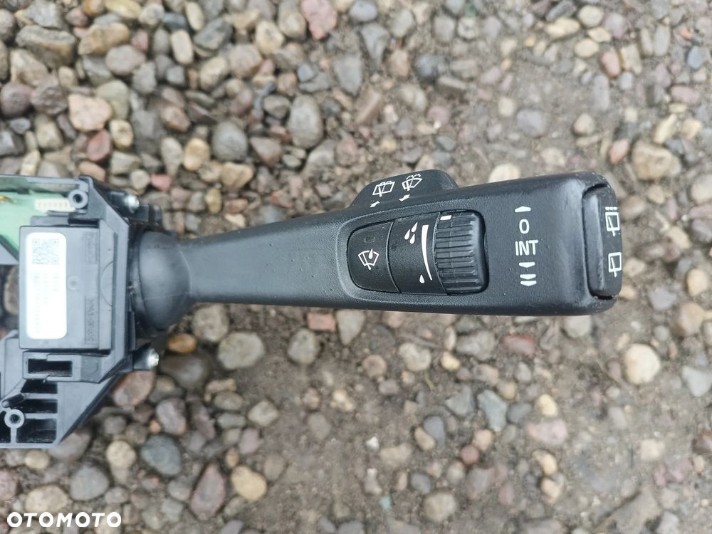 PRZEŁĄCZNIK ZESPOLONY ŚWIATEŁ  WYCIERACZKI  VOLVO XC60 I LIFT D5 - 2