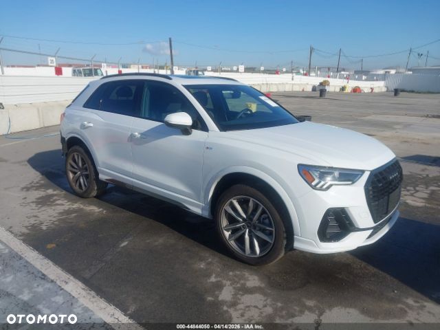 Audi Q3 - 1