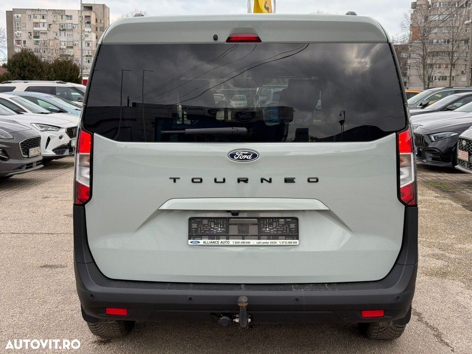 Ford Tourneo Courier 1.0 EcoBoost Titanium - 8
