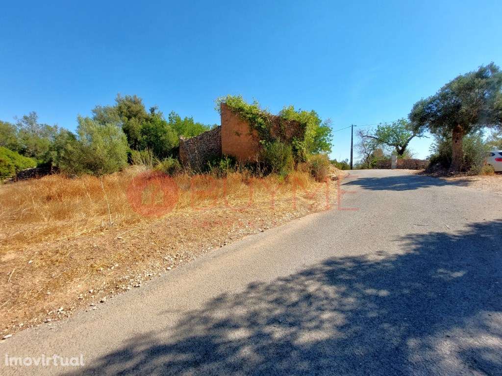 Terreno Misto com Projeto em Betunes, Loulé - Grande imagem: 2/8