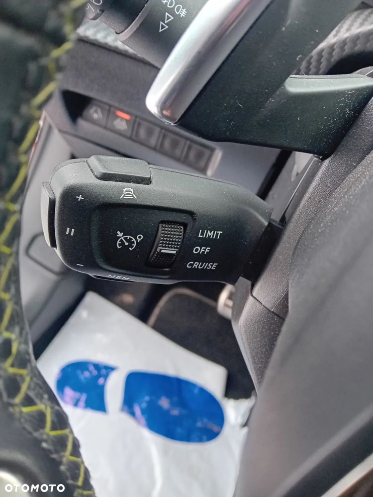 Peugeot 2008 PureTech 155 EAT8 GT - 20