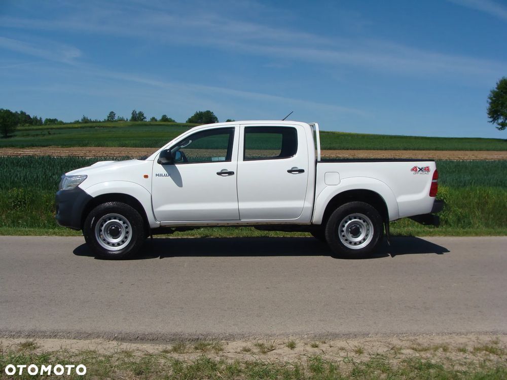 Toyota Hilux 2.5 D-4D DLX - 7