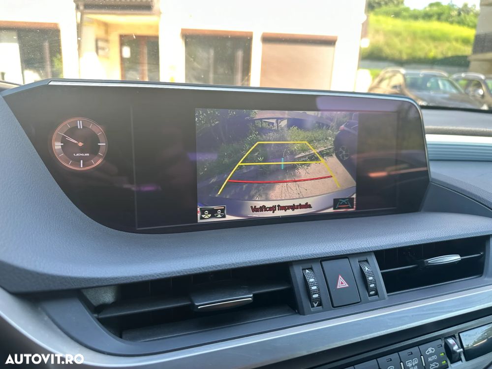 Lexus Seria ES 300h F Sport+ - 12
