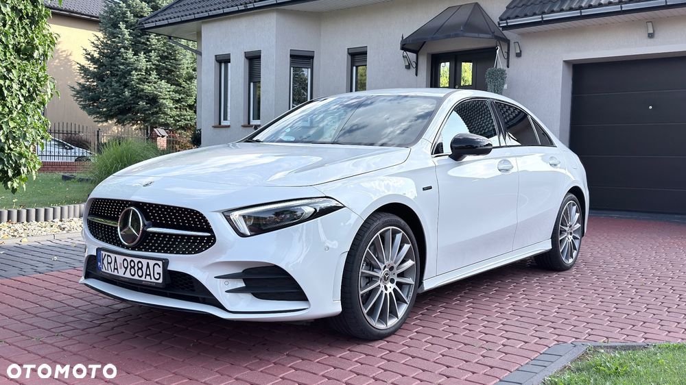 Mercedes-Benz Klasa A 250 e PHEV AMG Line 8G-DCT - 2