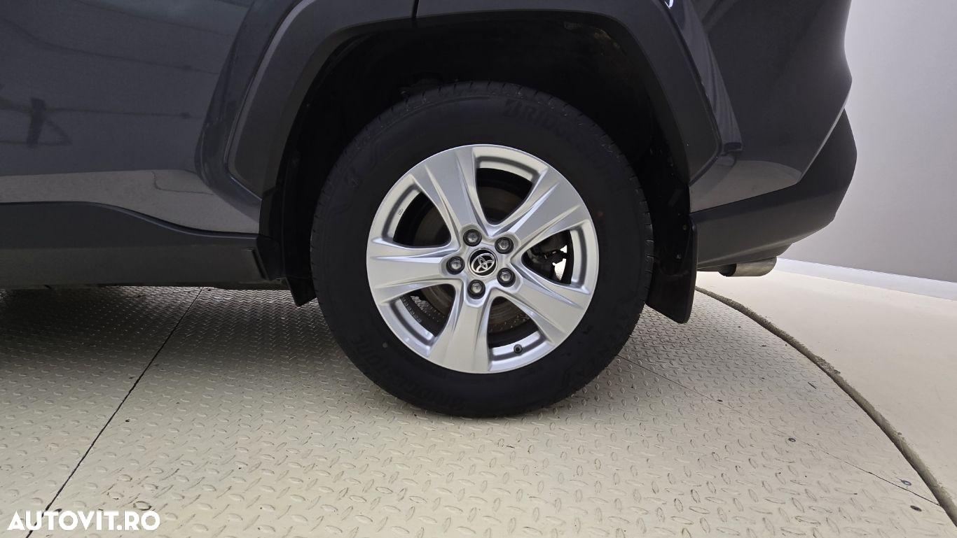 Toyota RAV4 - 22