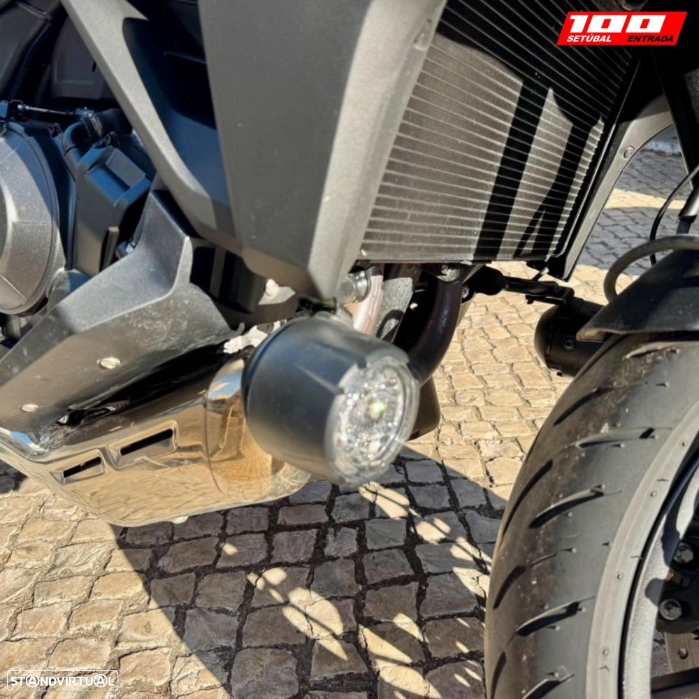 Honda NT 1100 A - 20