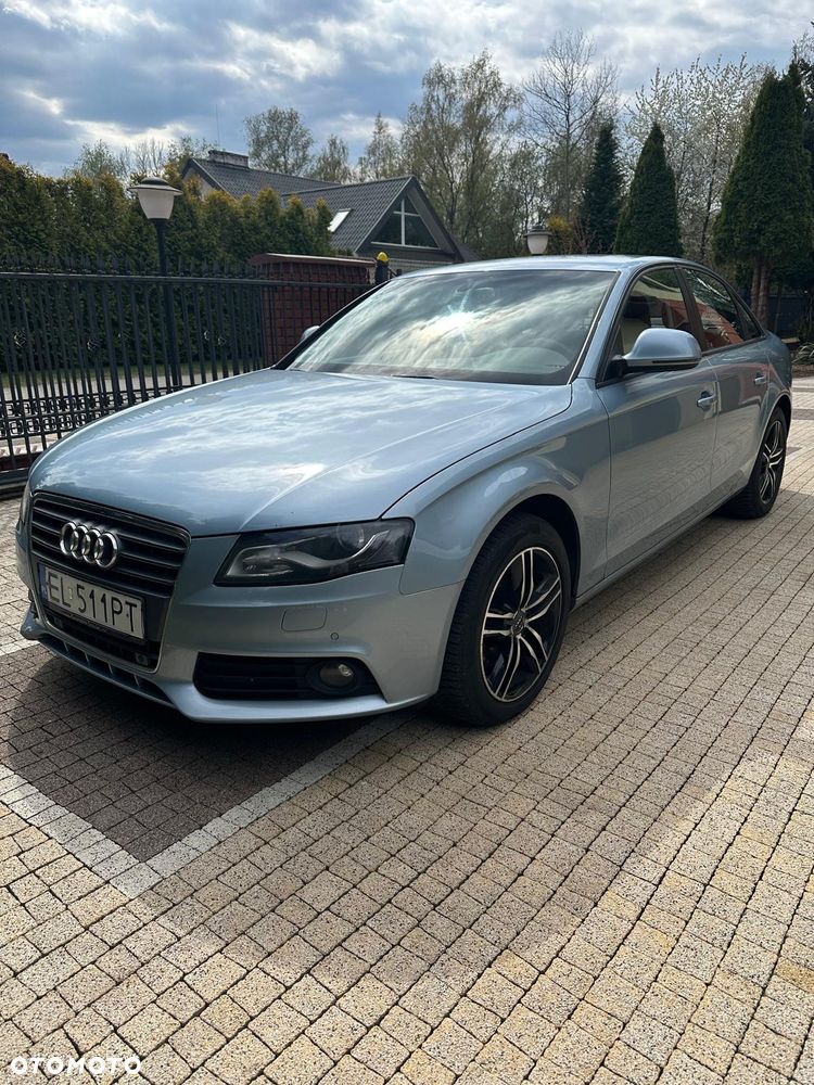 Audi A4 Limousine 2.0 TDI DPF Ambition - 1