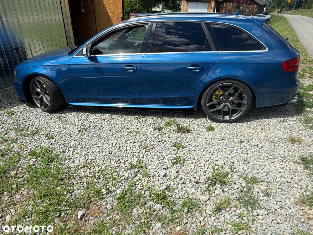 Audi A4 Avant 2.0 TFSI Quattro - 9