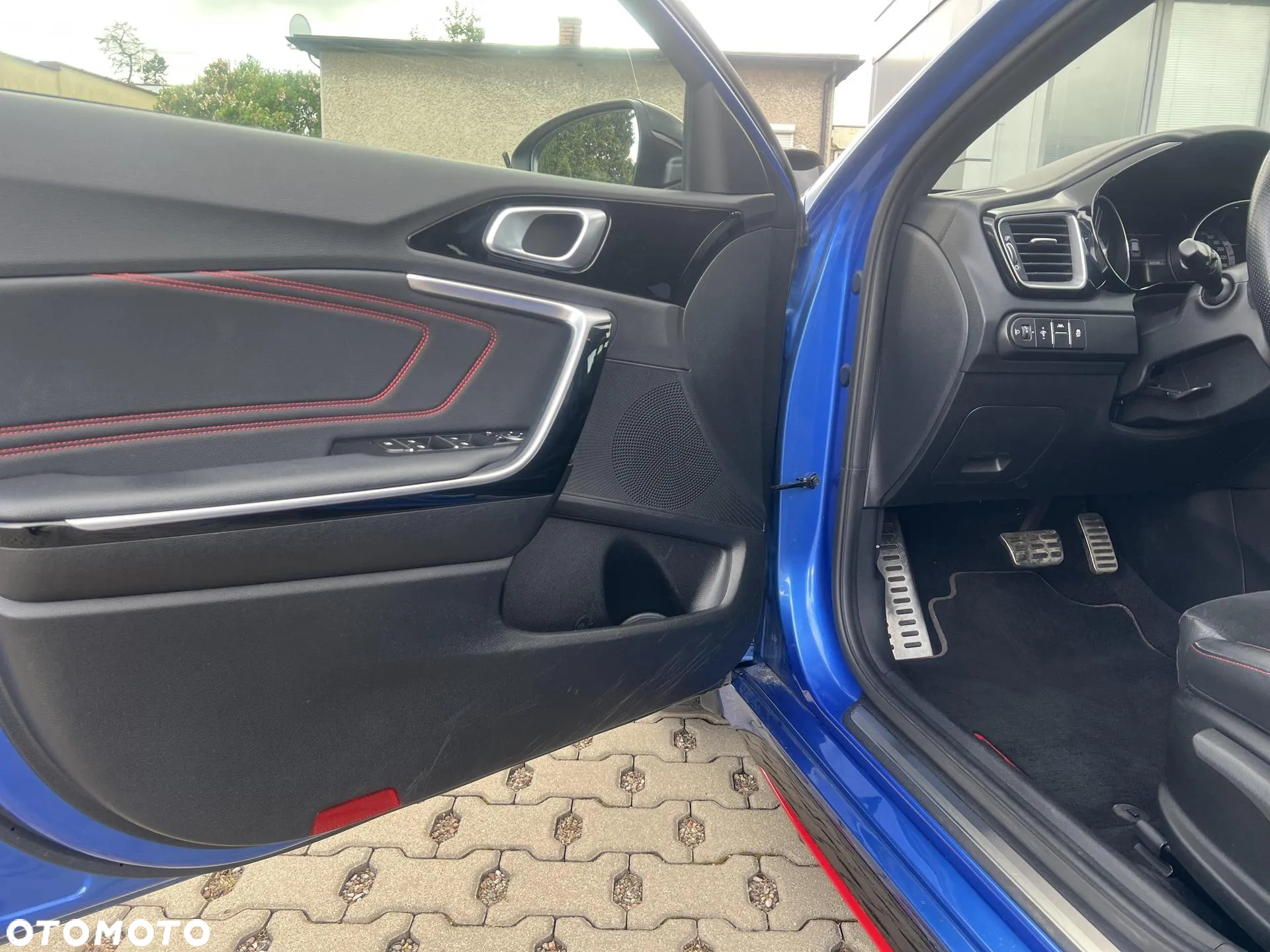 Kia ProCeed 1.6 T-GDI GT DCT - 10