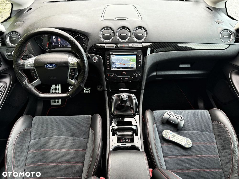 Ford S-Max - 24