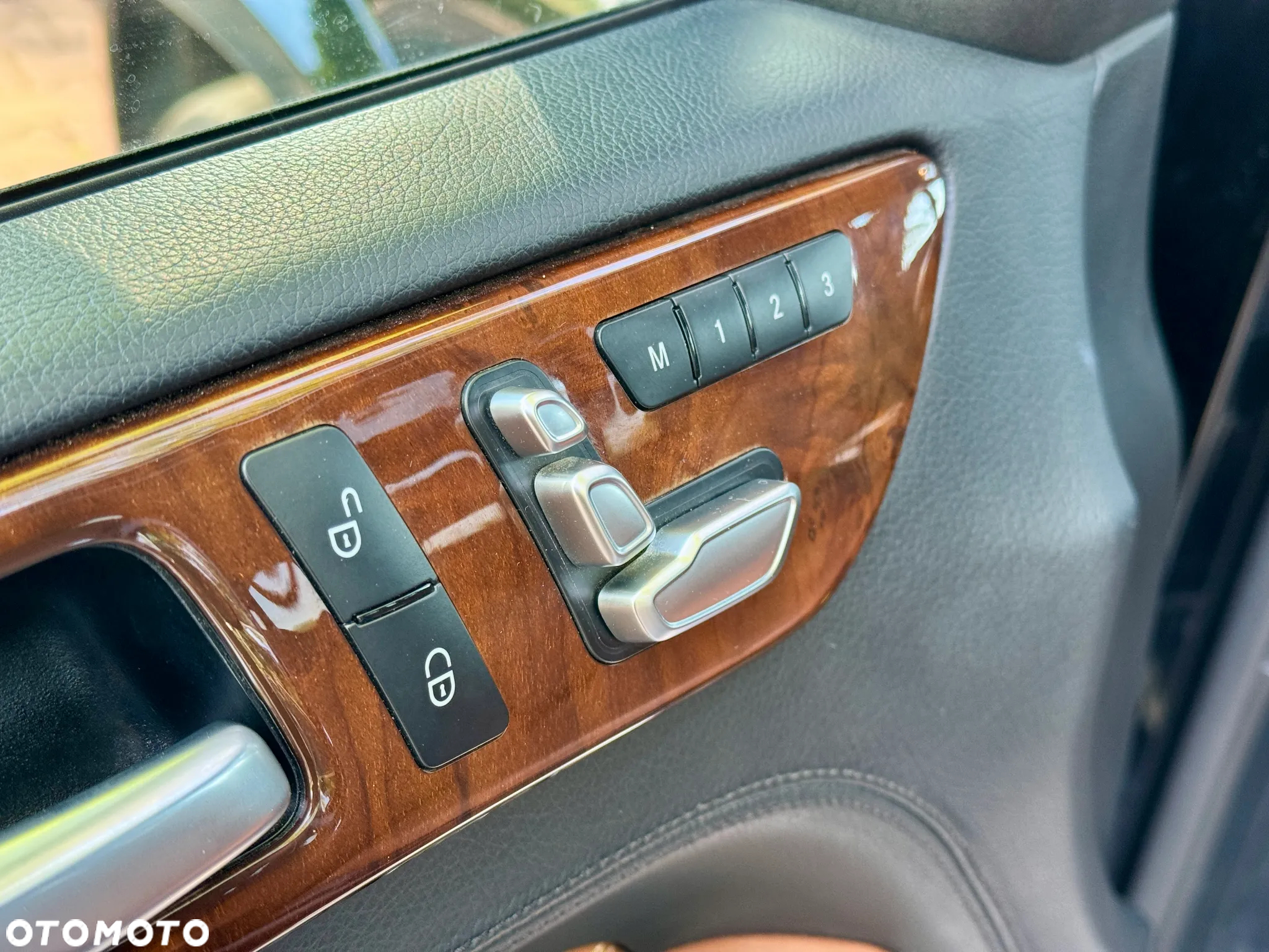 Mercedes-Benz GLS 350 d 4-Matic - 26