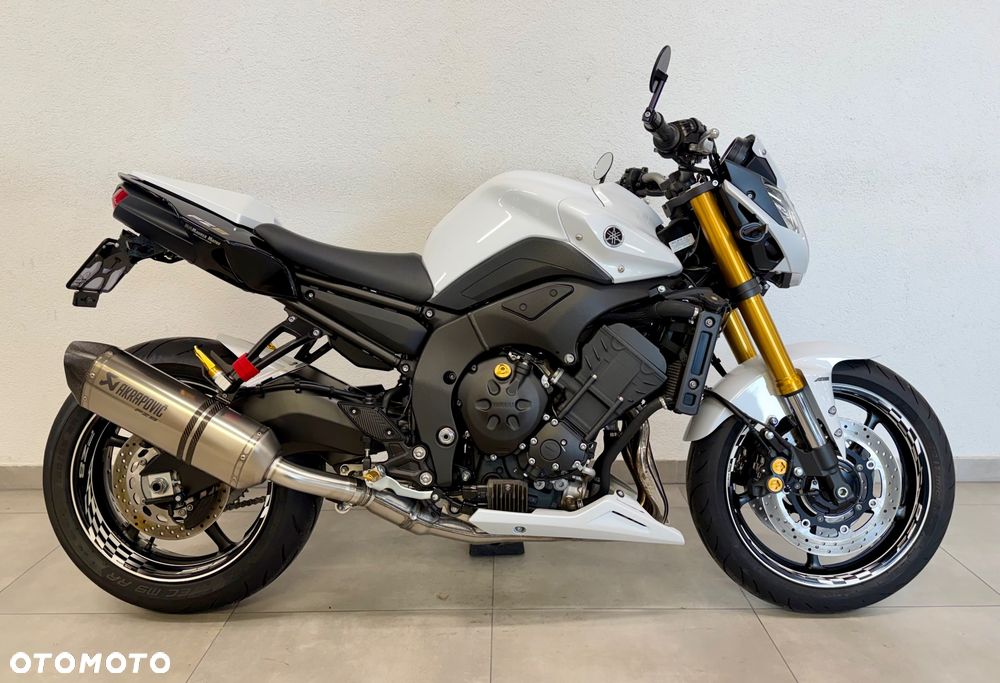 Yamaha FZ8 - 4