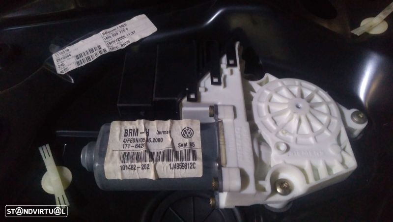 Estrutura Do Elevador Trás Direito Seat Toledo Ii (1M2) - 4