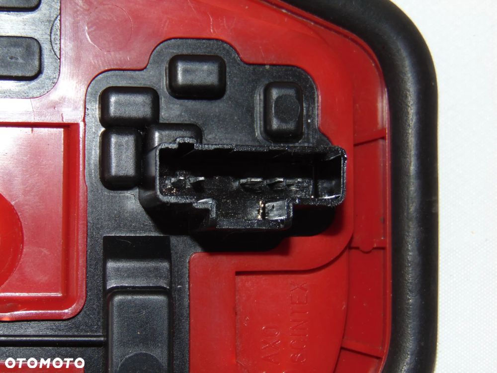 ORYGINAŁ wkład lewy prawy oprawka lampy tylnej tył lewej prawej Peugeot 206 HB hatchback 98-03r - 12