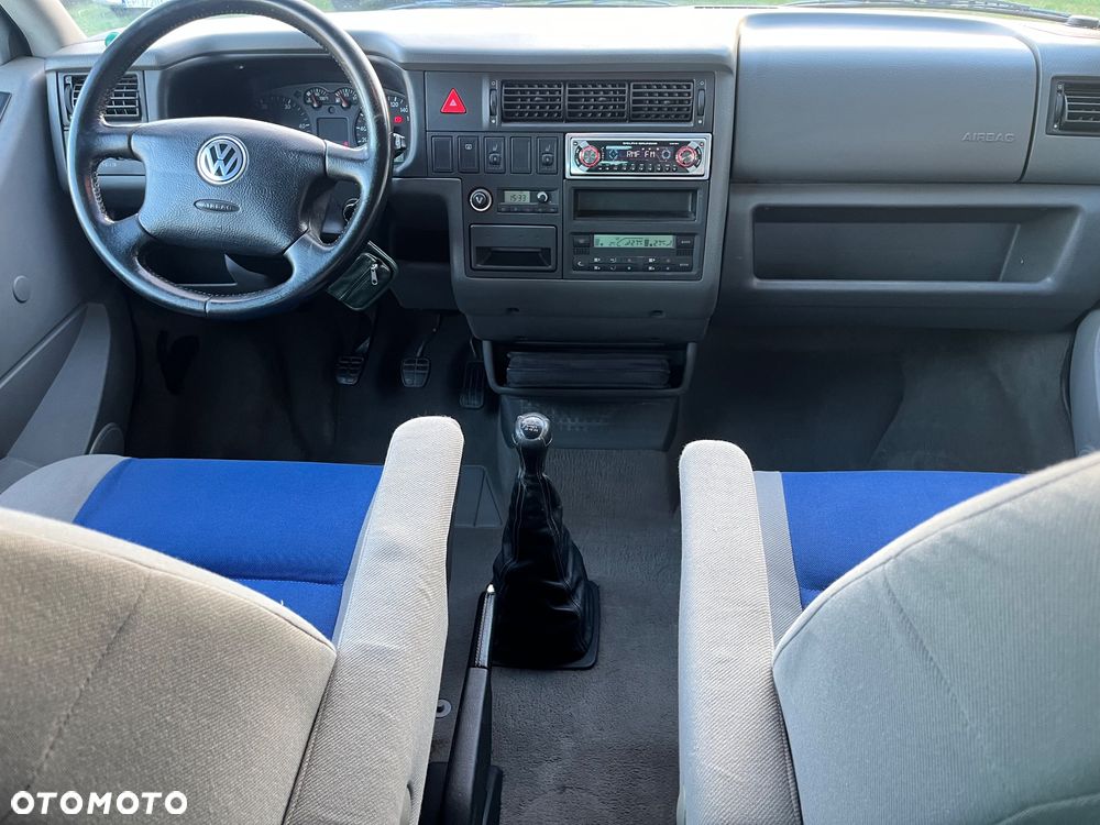 Volkswagen Multivan - 18