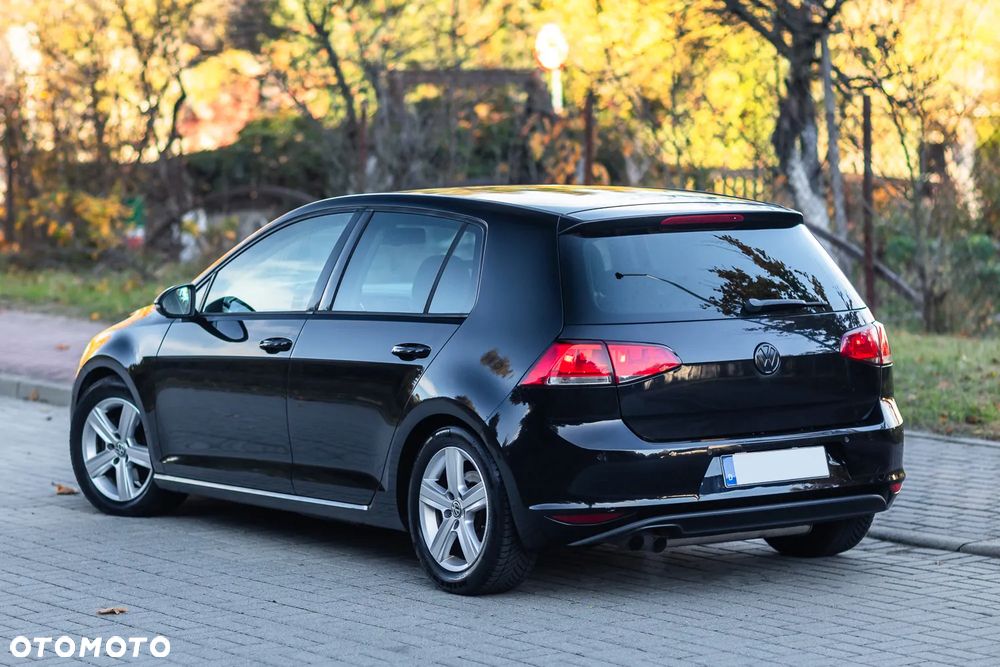 Volkswagen Golf - 12