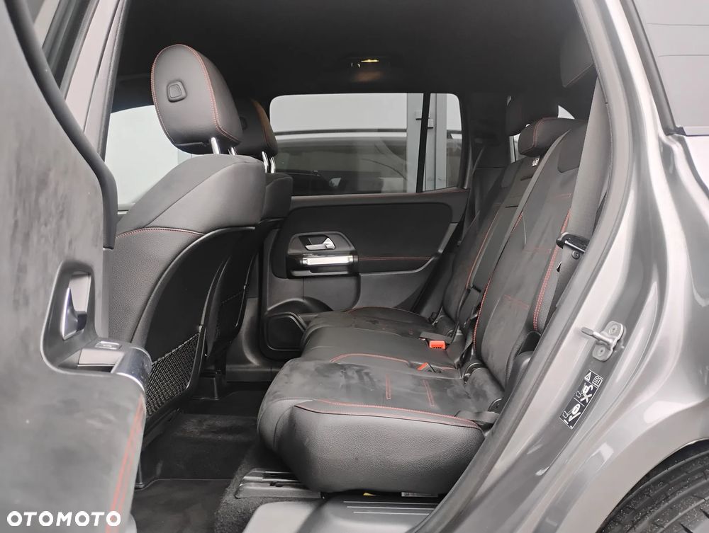 Mercedes-Benz GLB 200 mHEV AMG Line 7G-DCT - 12