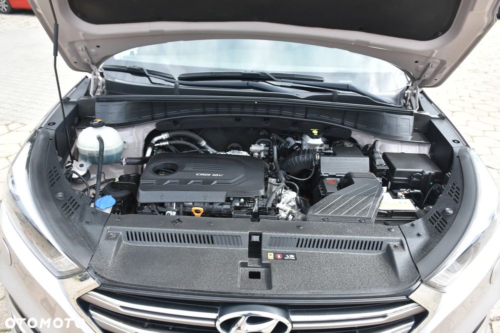 Hyundai Tucson blue 1.7 CRDi 2WD DCT Premium - 31