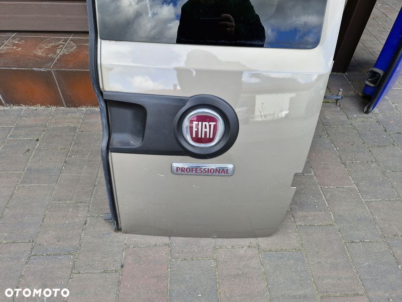 fiat doblo ii 2 drzwi prawy tył tylne skrzydło skrzydełko - 4