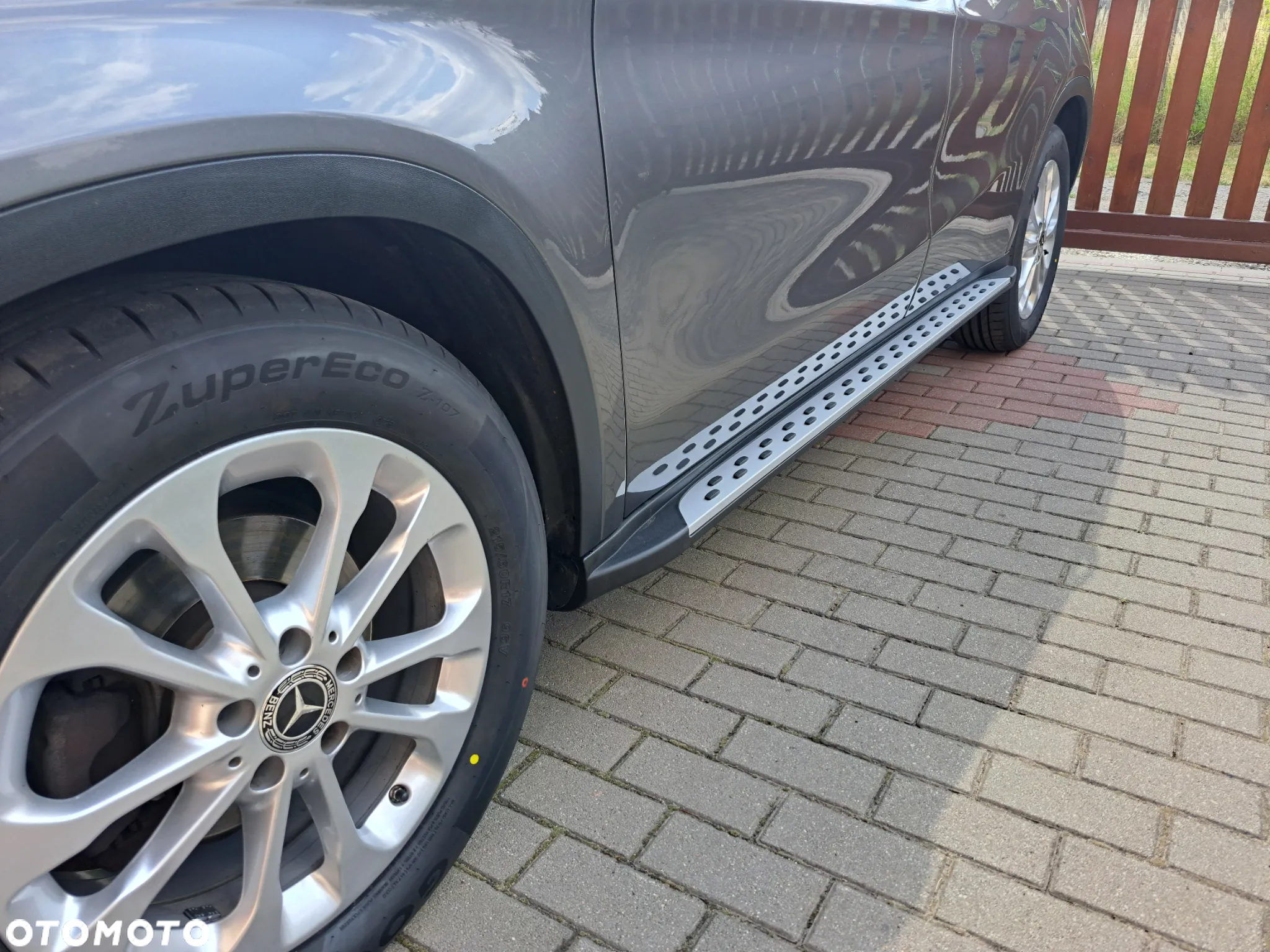 Mercedes-Benz GLA 180 UrbanStyle Edition - 12