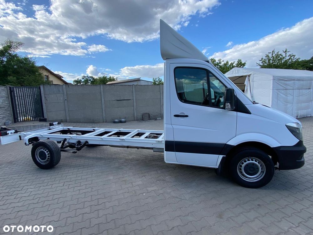 Mercedes-Benz SPRINTER - 4
