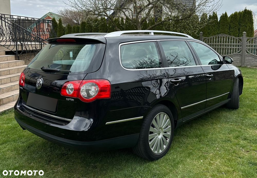 Volkswagen Passat - 4