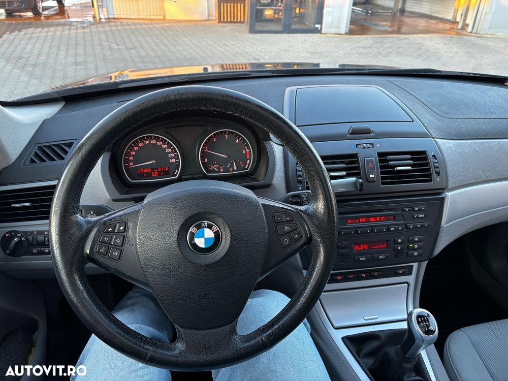 BMW X3 xDrive18d - 14