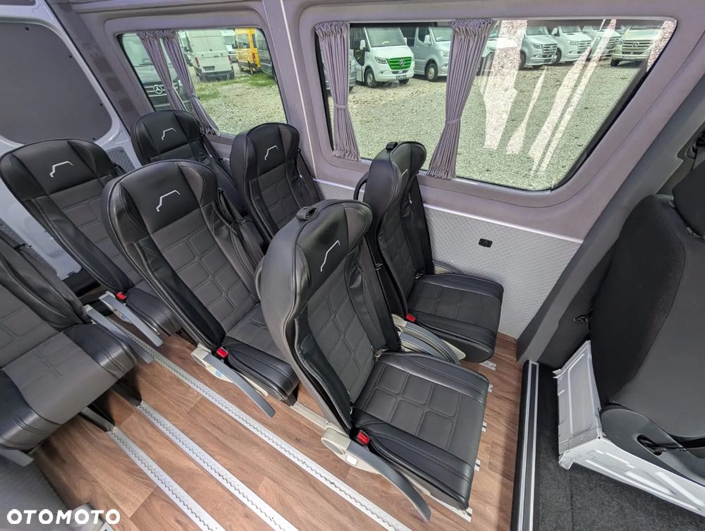 Mercedes-Benz Sprinter - 16