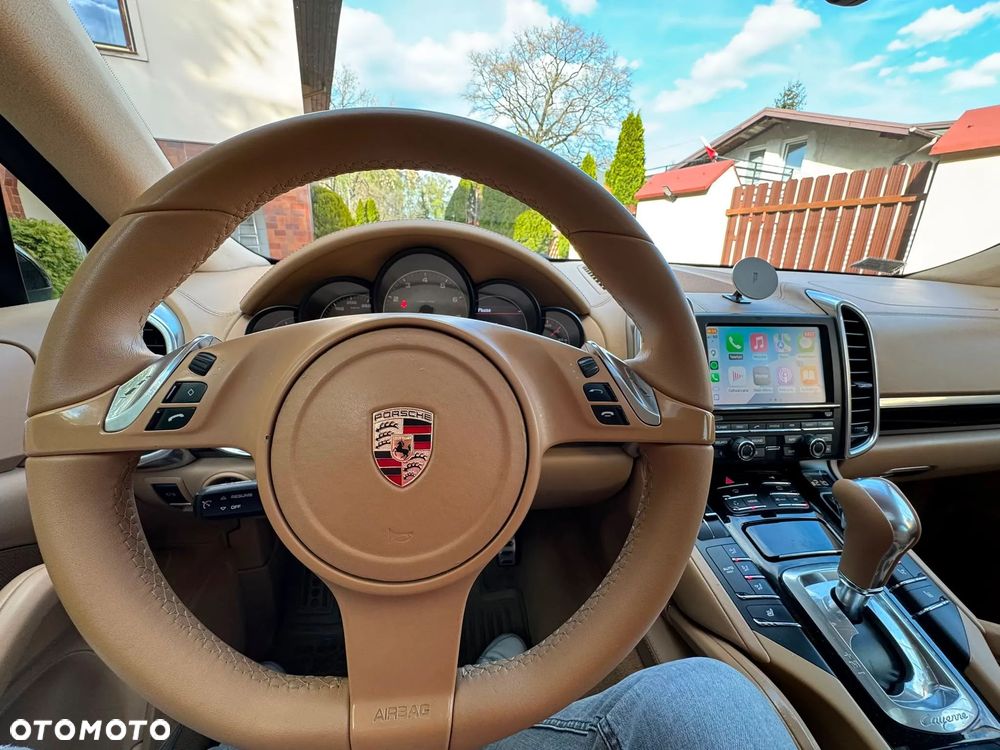 Porsche Cayenne - 13