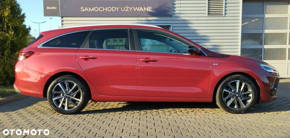 Hyundai i30 1.5 T-GDI 48V Executive DCT - 23