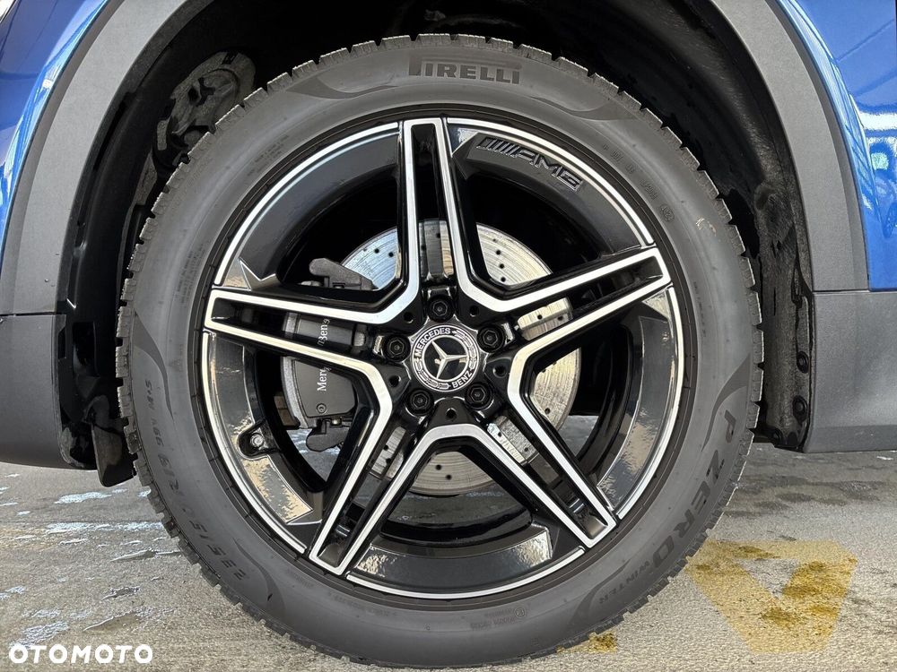 Mercedes-Benz GLB - 9