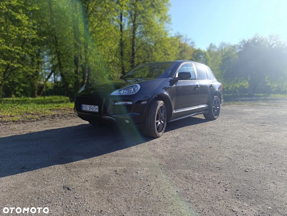 Porsche Cayenne Tiptronic S GTS - 3