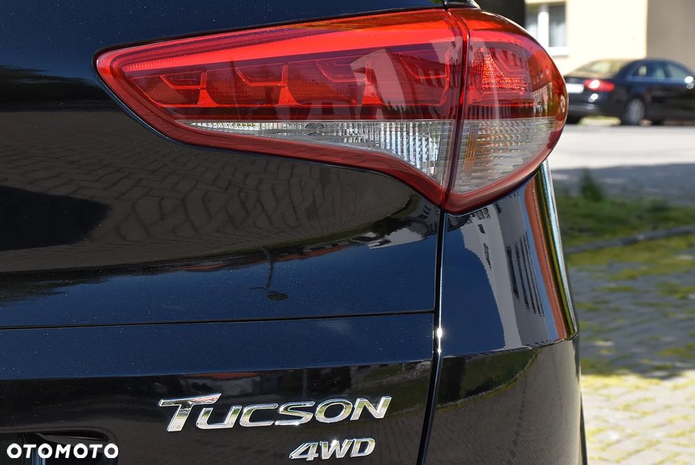 Hyundai Tucson 2.0 CRDI 4WD Automatik Premium - 11
